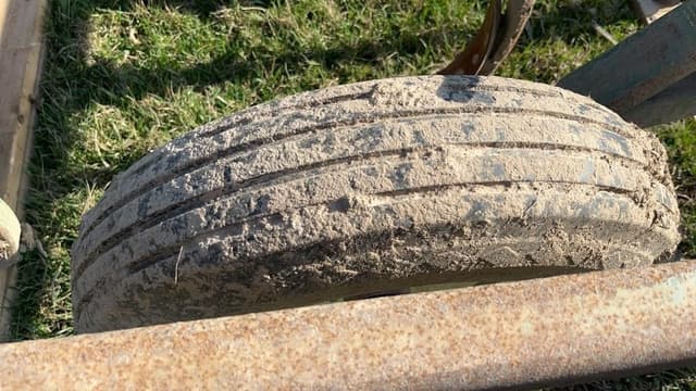 Image of John Deere 1610 equipment image 3