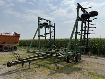 Main image John Deere 1610