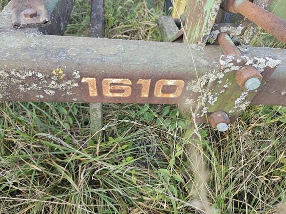 John Deere 1610 Equipment Image0