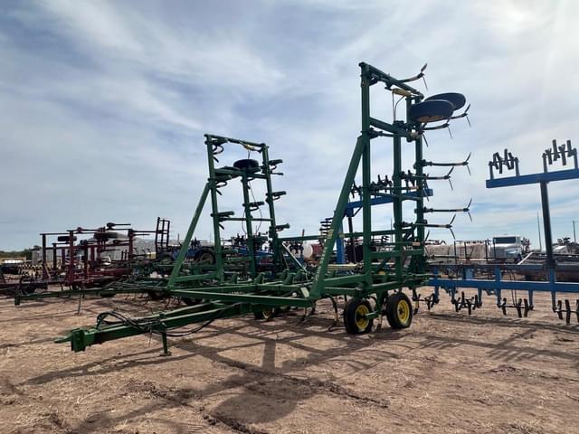 Image of John Deere 1610 equipment image 3