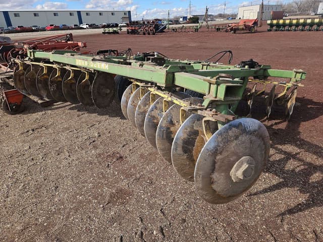 Image of John Deere 1630 equipment image 2