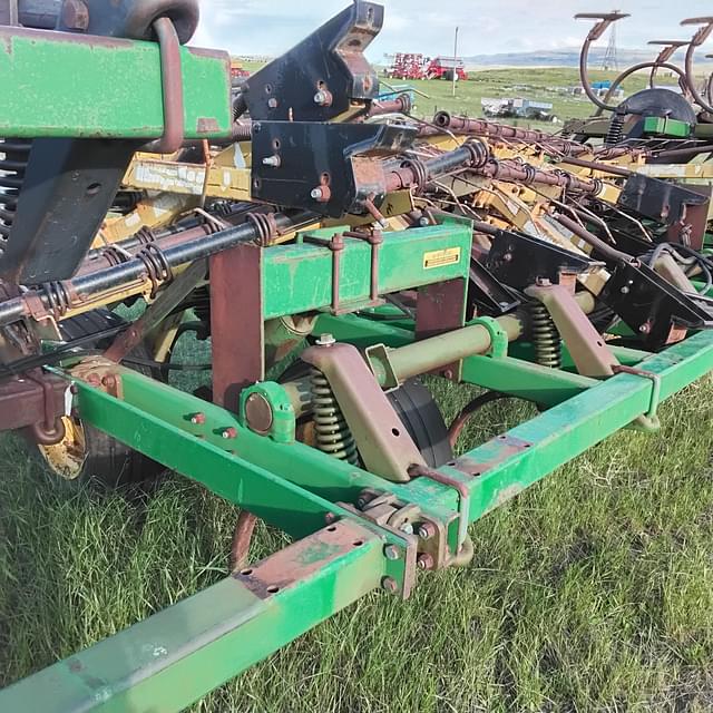 Image of John Deere 1650 equipment image 2
