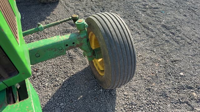 Image of John Deere 1650 equipment image 4
