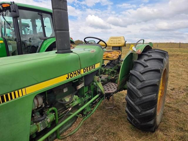 Image of John Deere 1650 equipment image 1