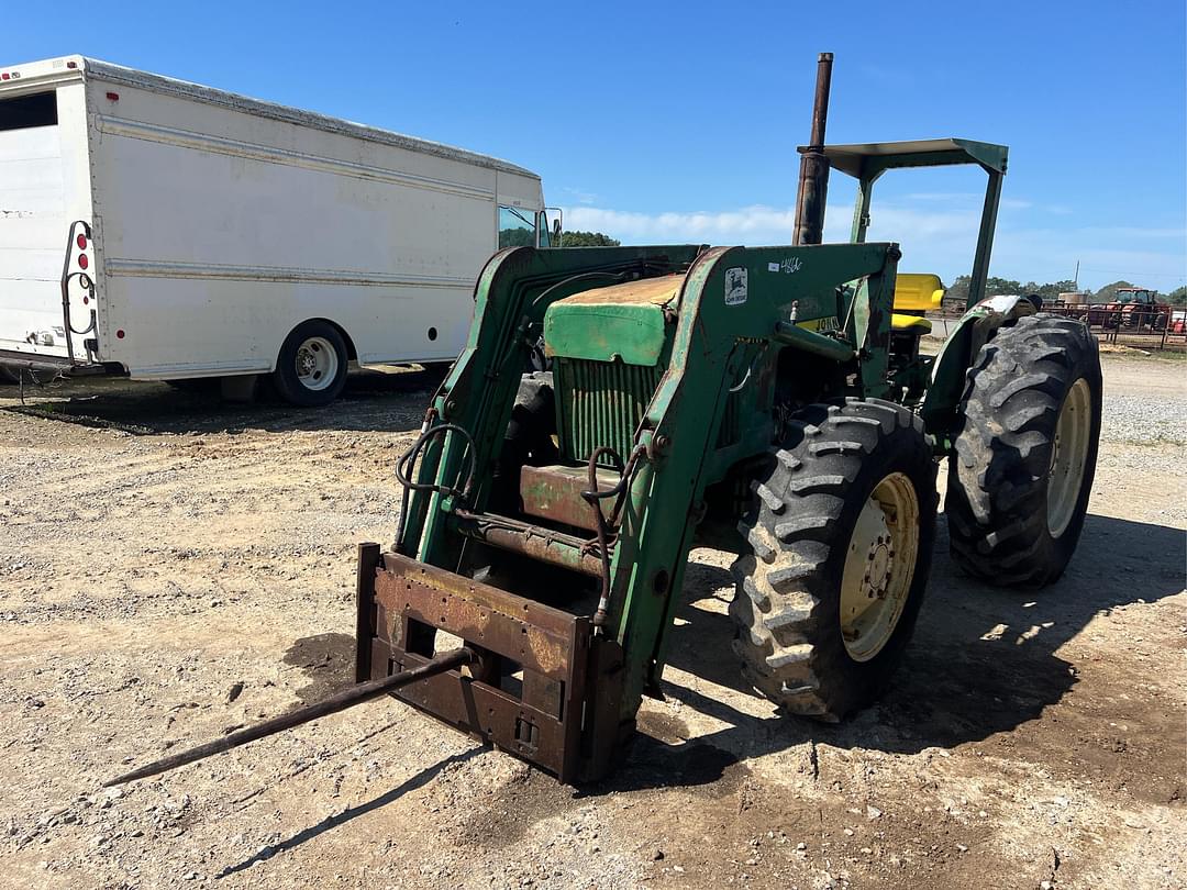 Image of John Deere 1650 Primary image