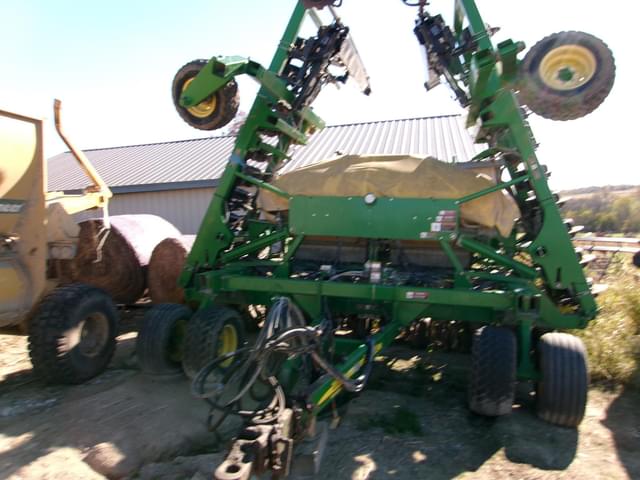 Image of John Deere 1690 equipment image 1