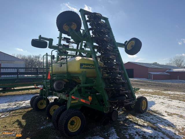 Image of John Deere 1690 equipment image 4