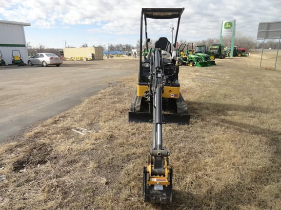 Image of John Deere 17P equipment image 1