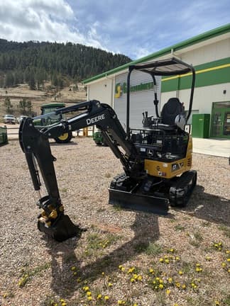 Image of John Deere 17P equipment image 3
