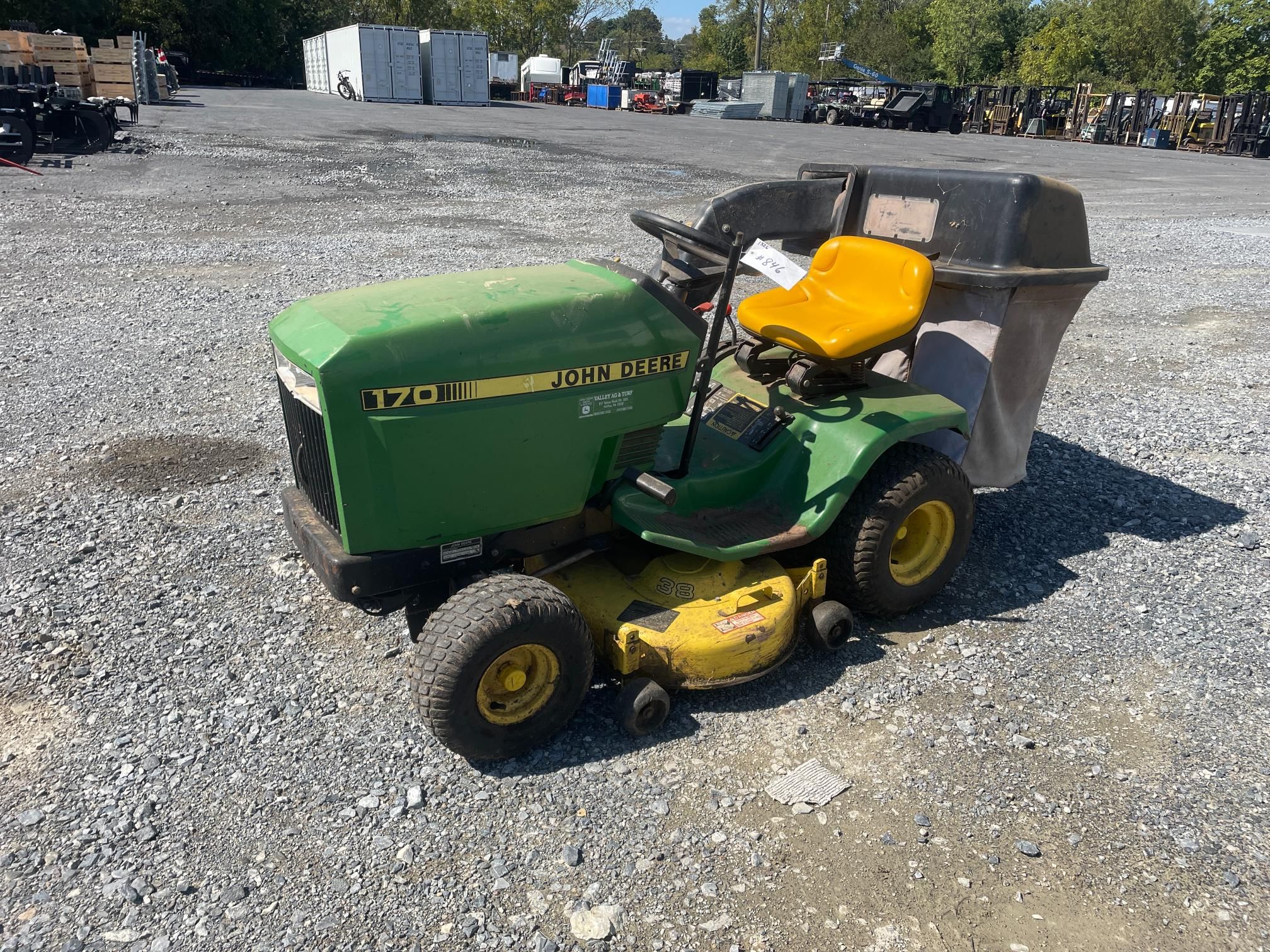 John Deere 170 Equipment Image0