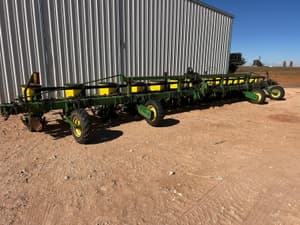 John Deere 1700 Image