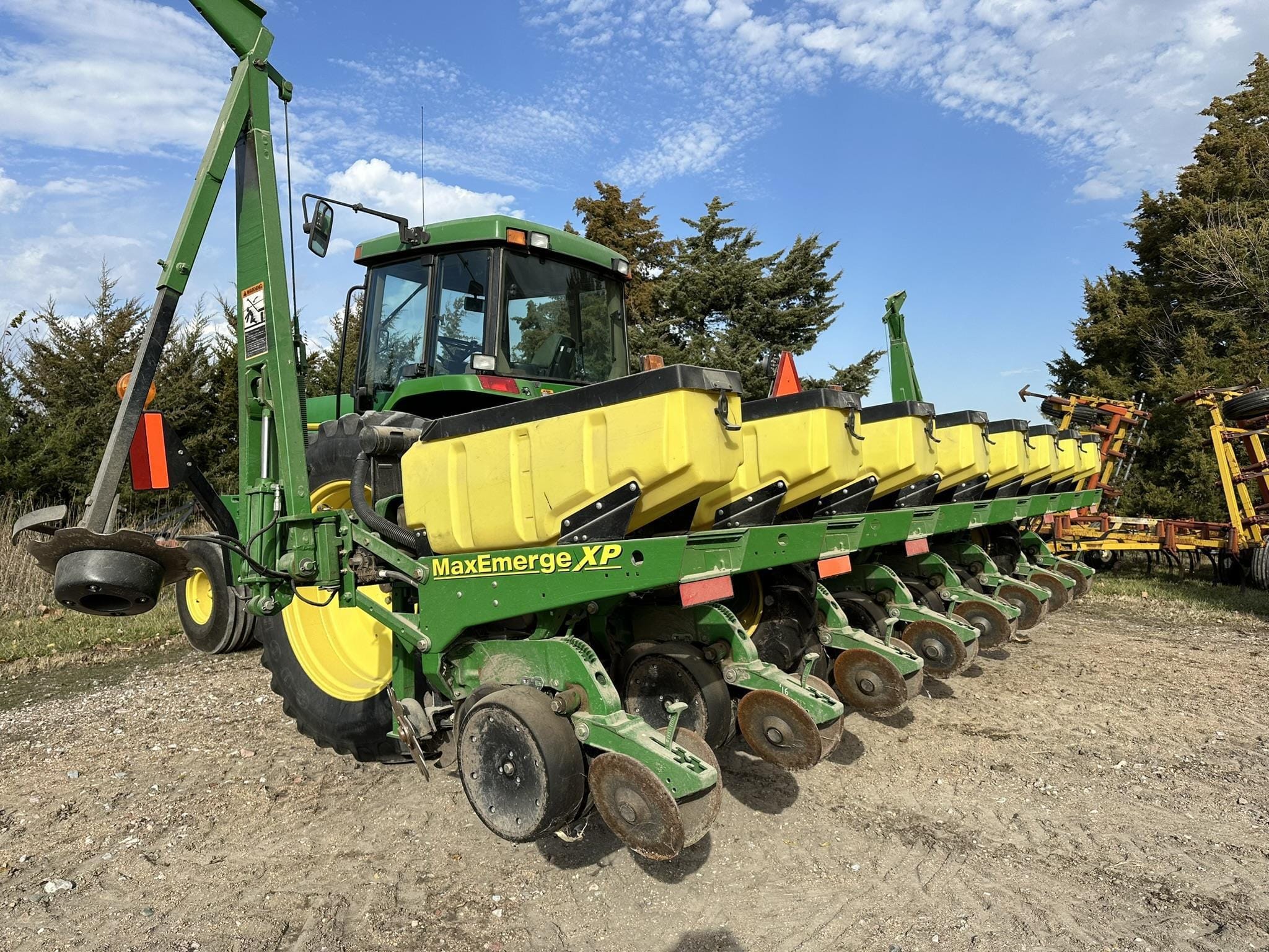 Main image John Deere 1700
