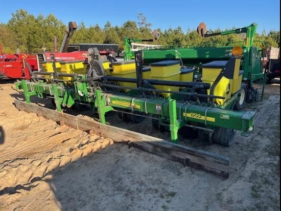 Image of John Deere 1700 Primary image