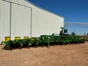 John Deere 1700 Image