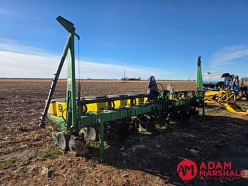 Main image John Deere 1700