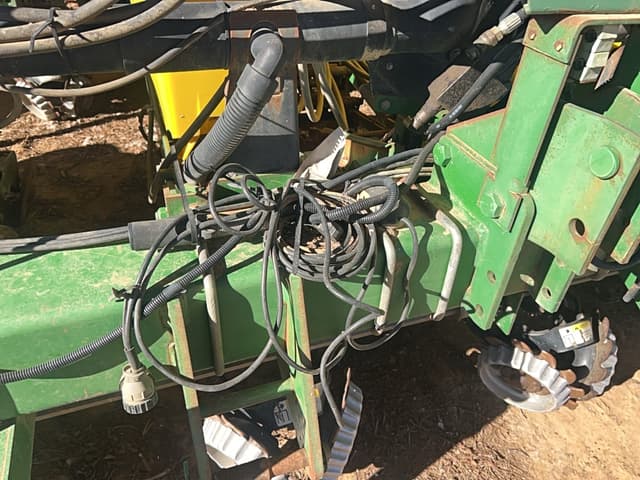Image of John Deere 1700 equipment image 4