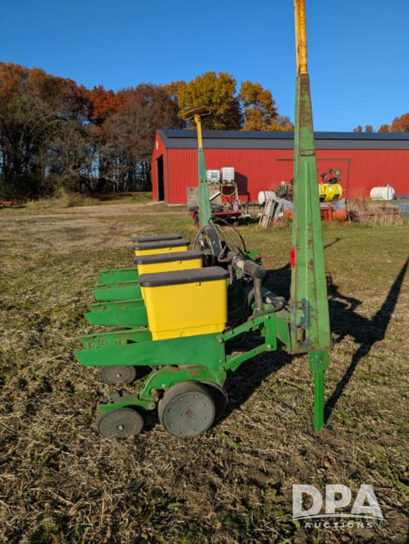 Image of John Deere 1700 equipment image 3