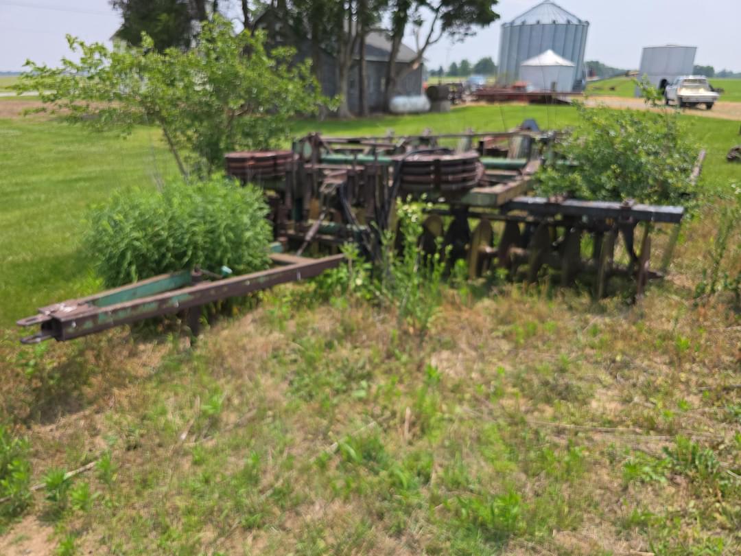Image of John Deere 1710 Primary image