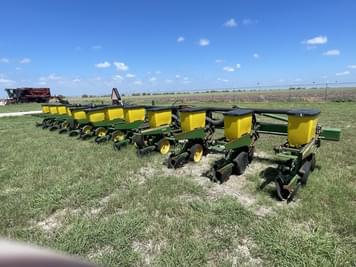 Main image John Deere 7300