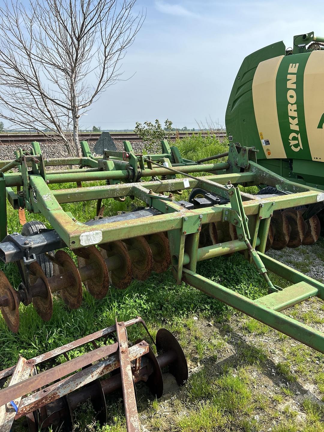Image of John Deere 1710 Image 1