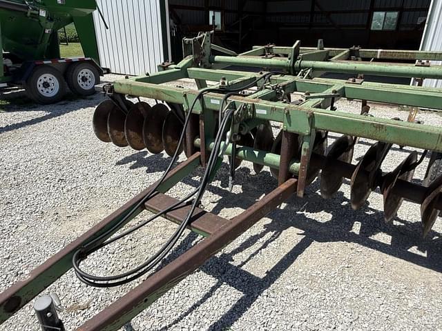Image of John Deere 1710 equipment image 1