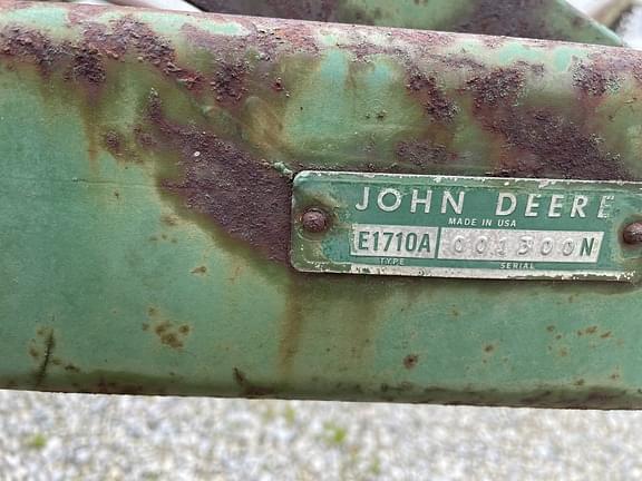 Image of John Deere 1710 Image 1