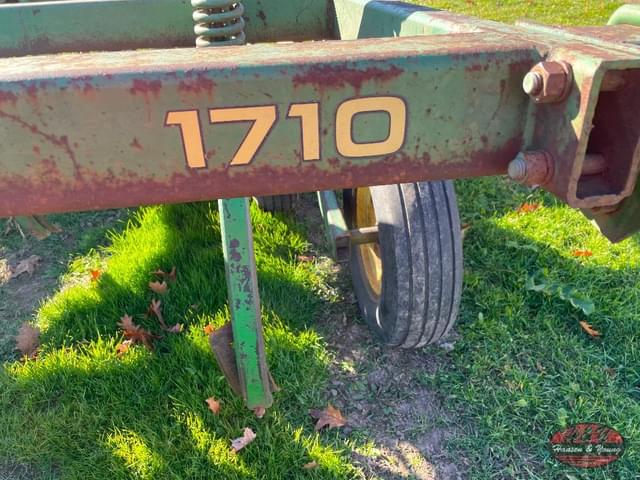 Image of John Deere 1710 equipment image 4