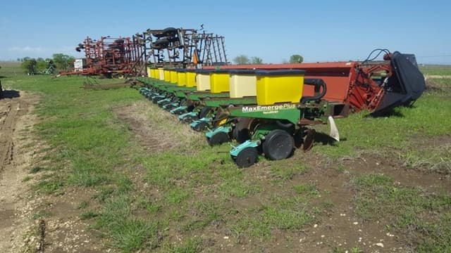 Image of John Deere 1710 equipment image 4