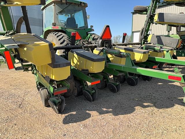 Image of John Deere 1710 equipment image 4