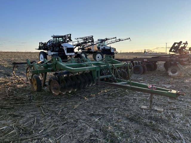 Image of John Deere 1710A equipment image 4