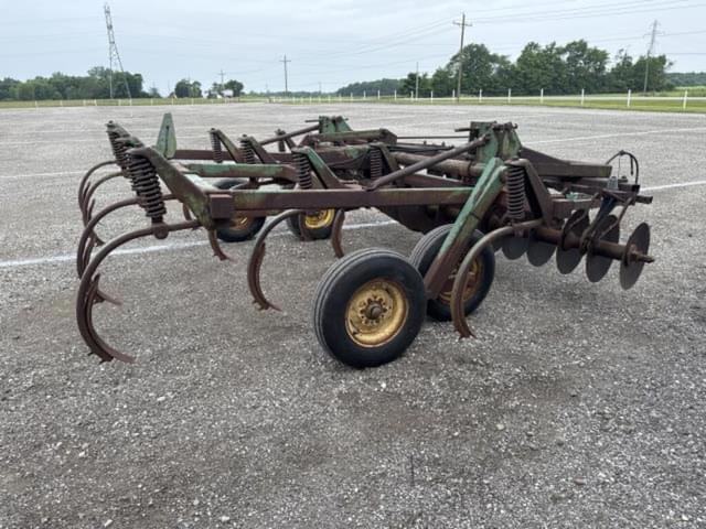Image of John Deere 1710A equipment image 3