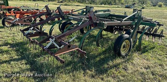 Image of John Deere 1710A equipment image 4