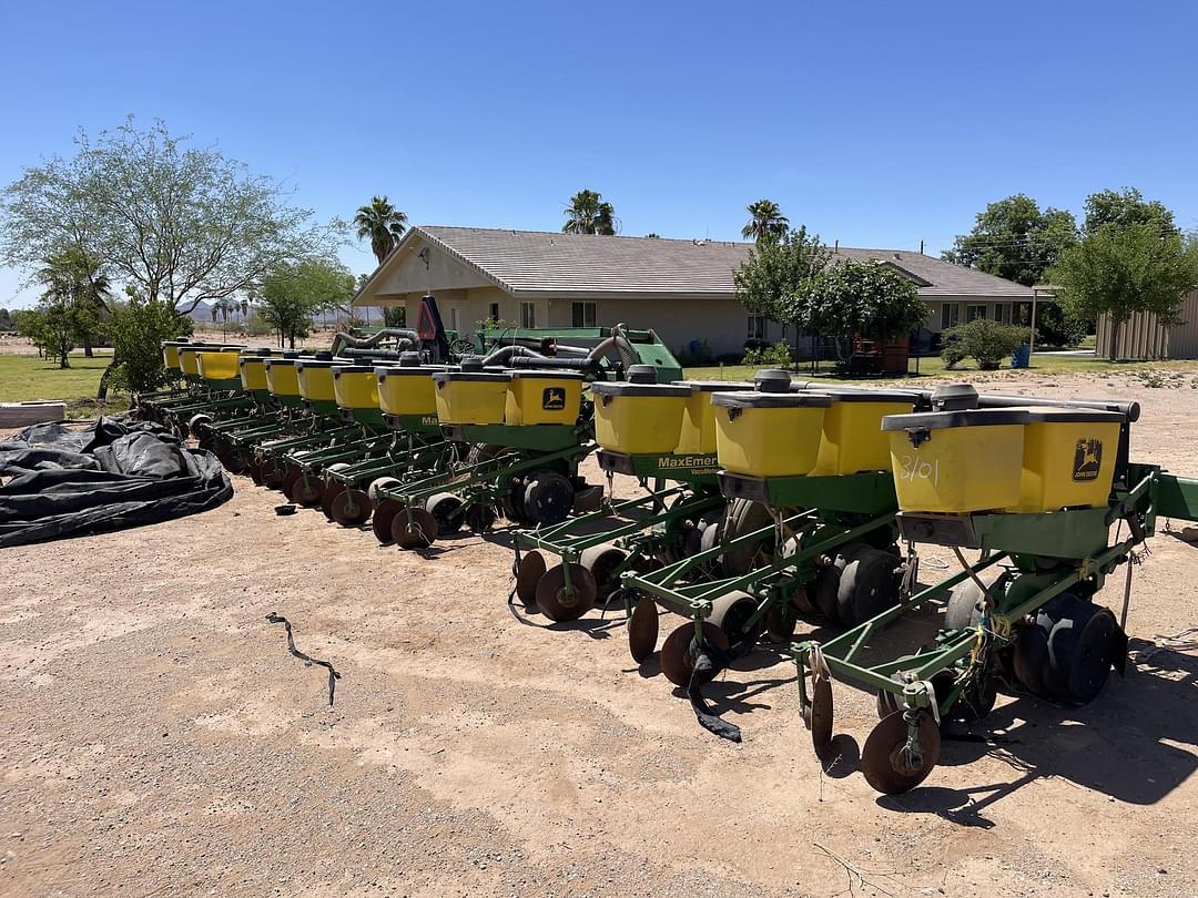 Image of John Deere 1720 Primary image