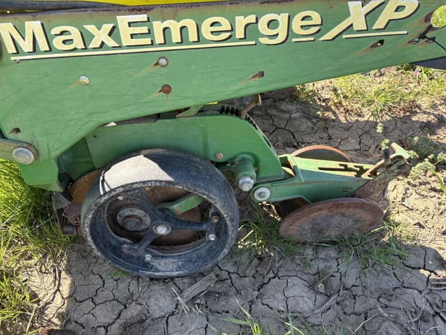 Image of John Deere 1720 equipment image 4