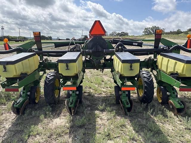 Image of John Deere 1720 equipment image 4