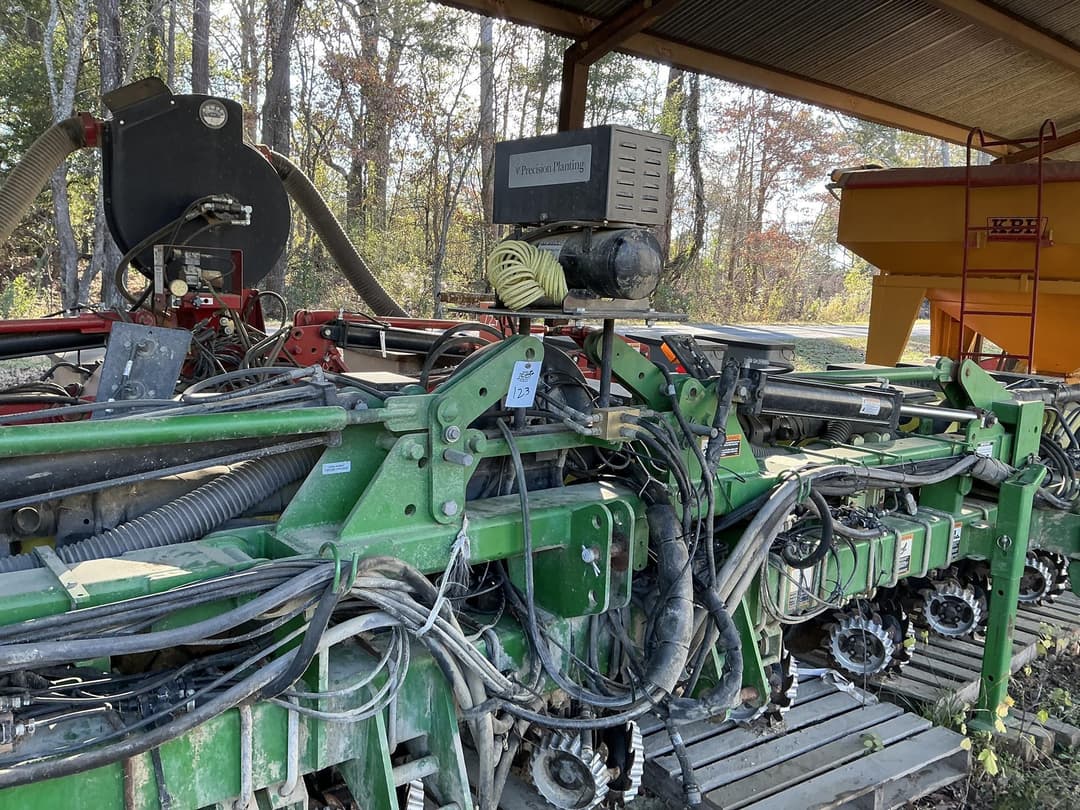 Image of John Deere 1720 Primary image