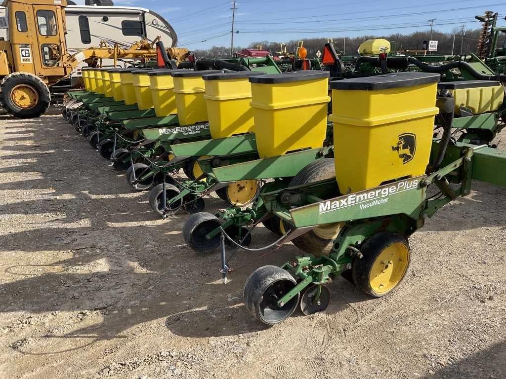 Image of John Deere 1720 Primary image