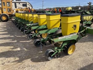 John Deere 1720 Image