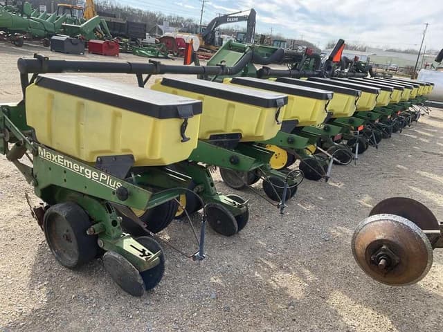 Image of John Deere 1720 equipment image 4