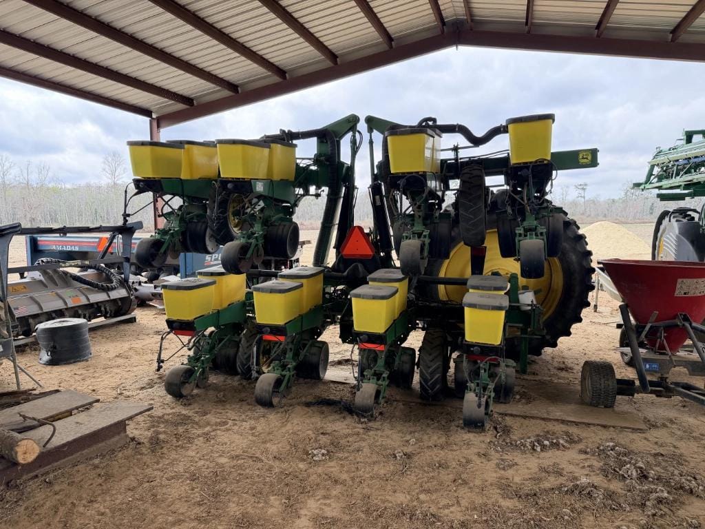 John Deere 1720 Equipment Image0