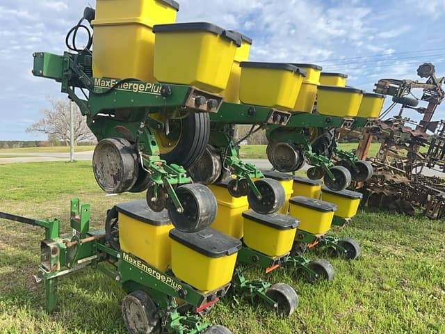 Image of John Deere 1720 equipment image 4