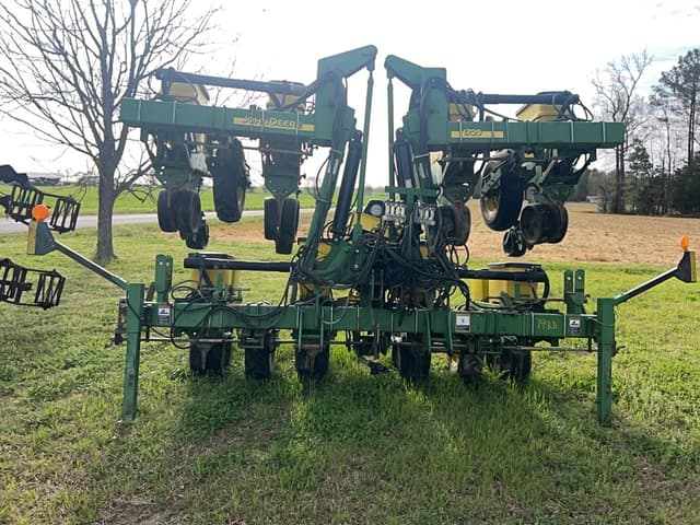 Image of John Deere 1720 equipment image 1