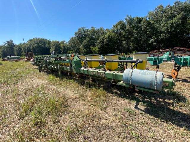 Image of John Deere 1720 equipment image 1