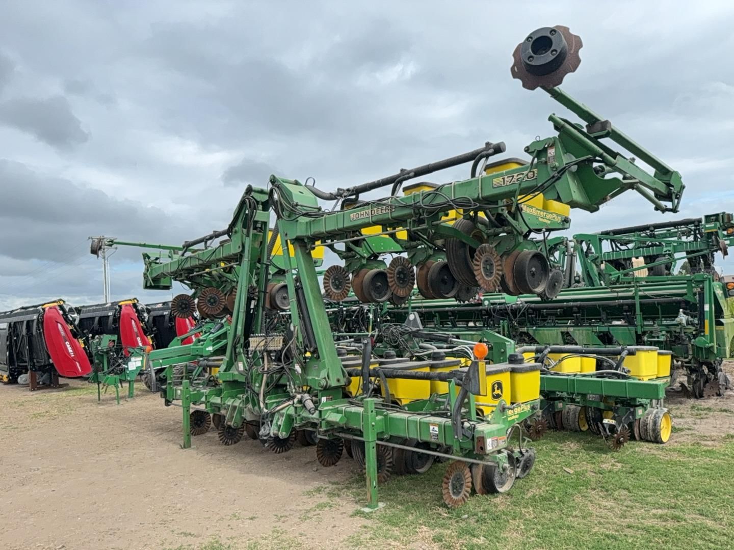 John Deere 1720 Equipment Image0