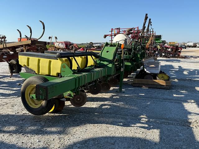 Image of John Deere 1720 equipment image 4