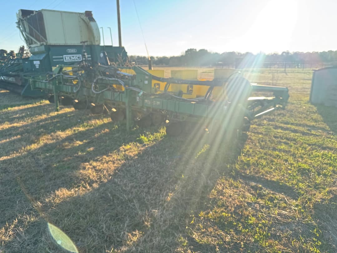 Image of John Deere 1720 Primary image