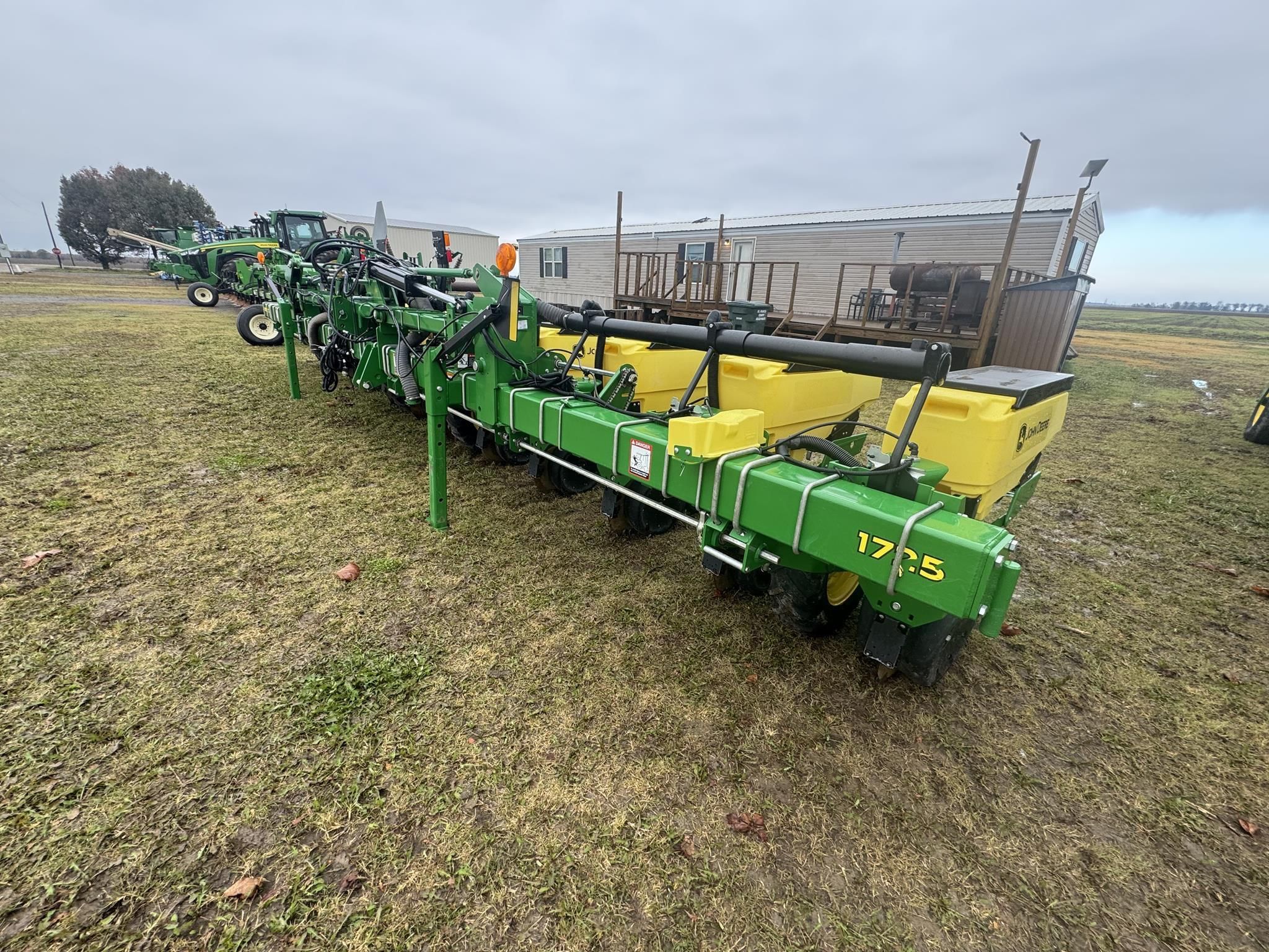 Main image John Deere 1725