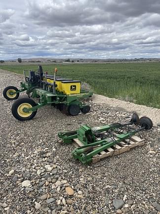 Image of John Deere 1730 Primary image