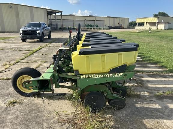 Image of John Deere 1730 equipment image 1