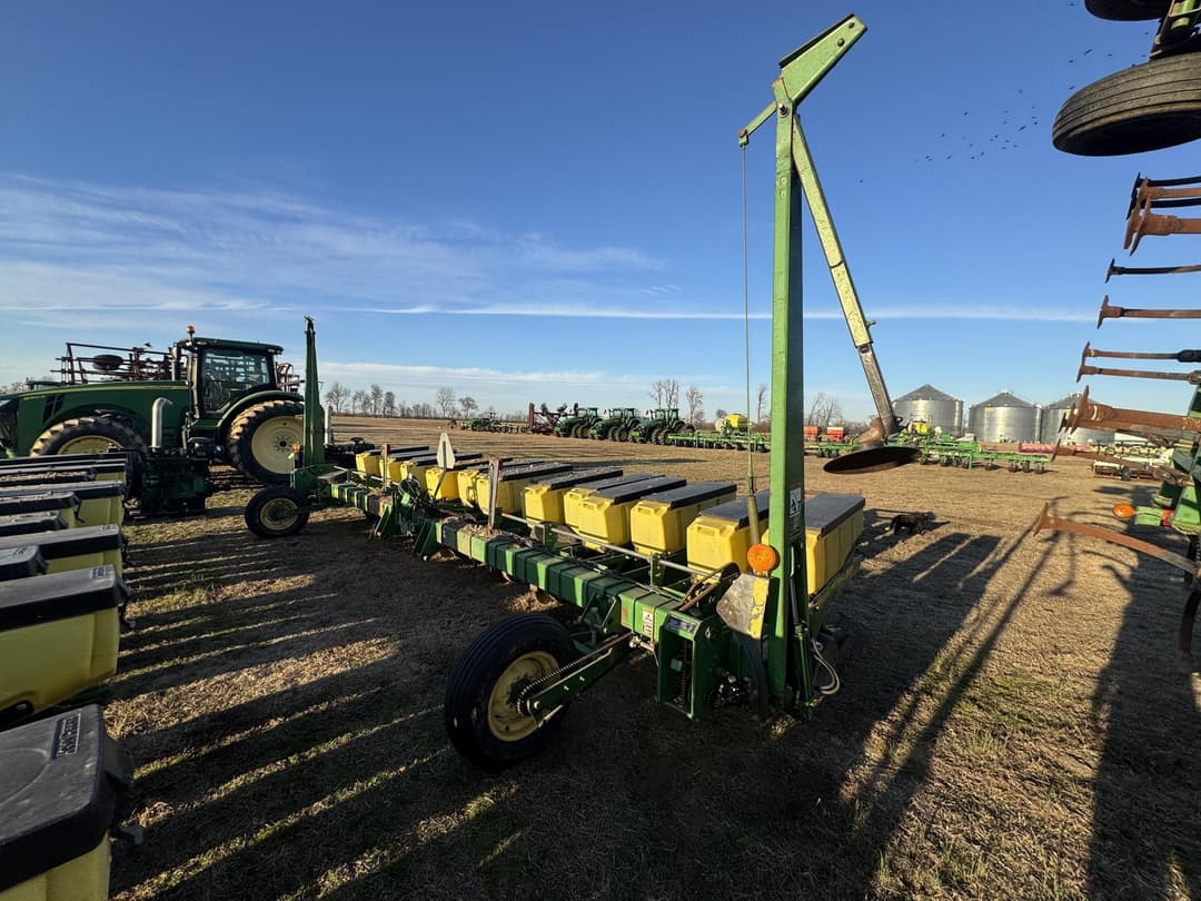 Image of John Deere 1730 Primary image